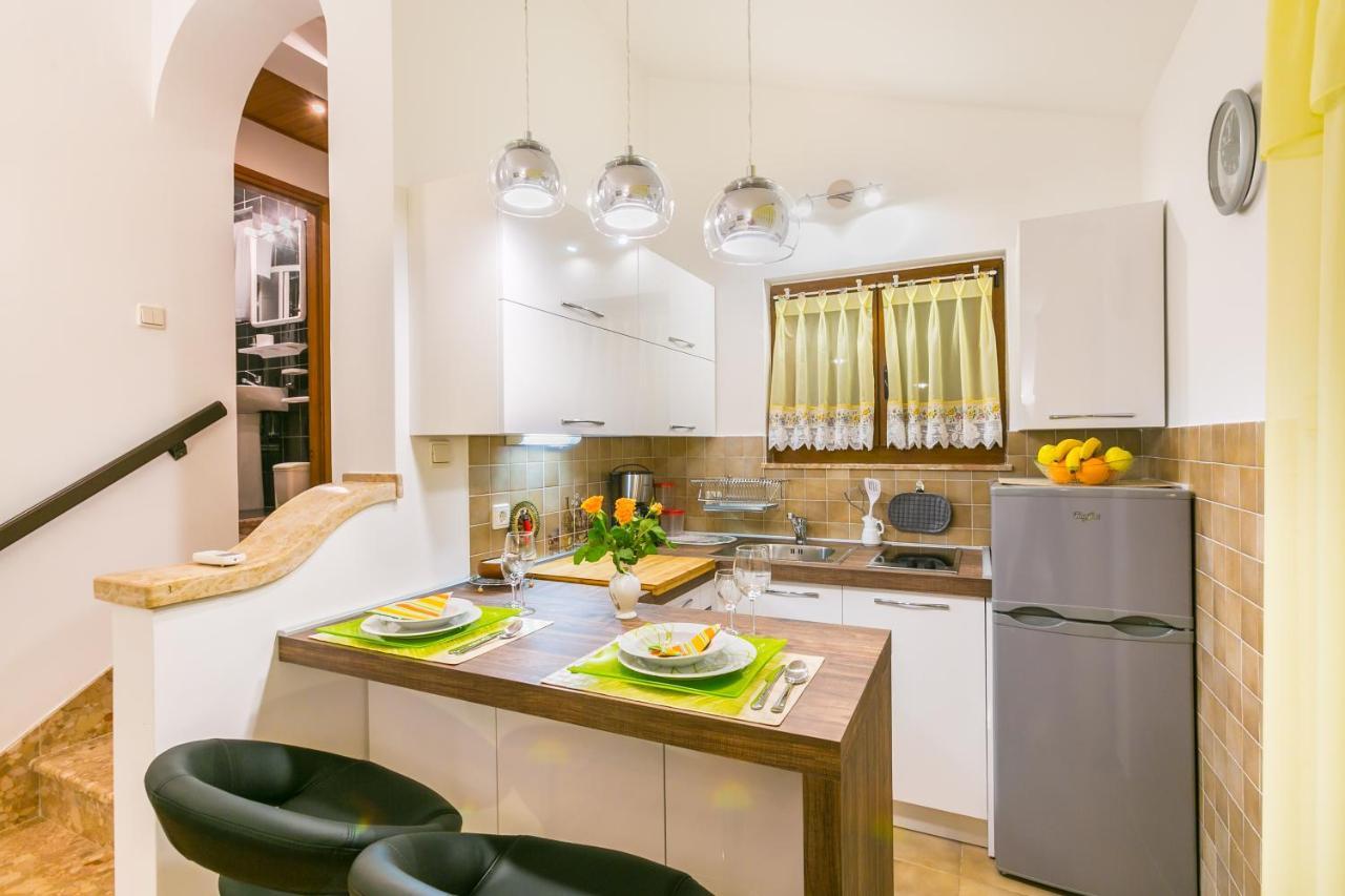 Apartman Lily *