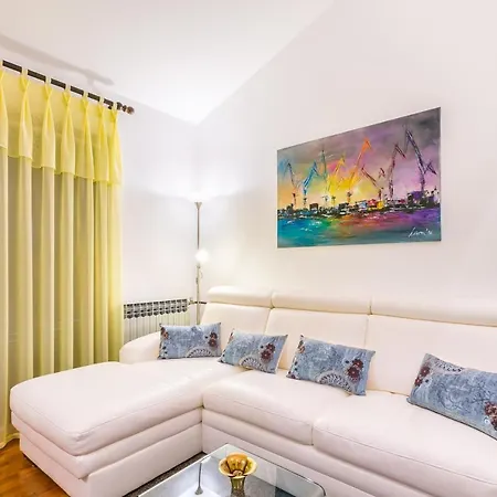 Lily Apartment Medulin Exterior photo